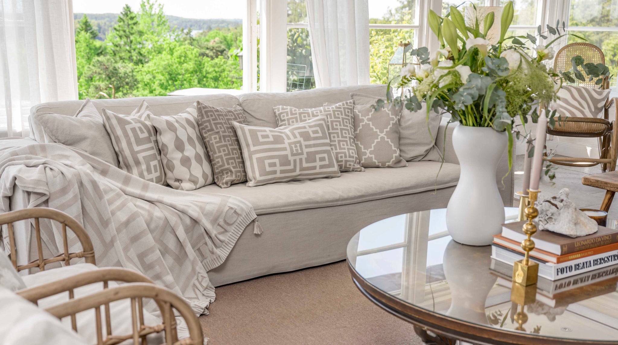 GEOMETRIC MIX CUSHION COLLECTION