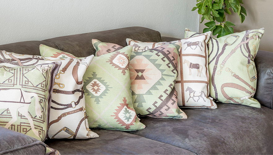 KILIM & BASIC GREEN CUSHIONS