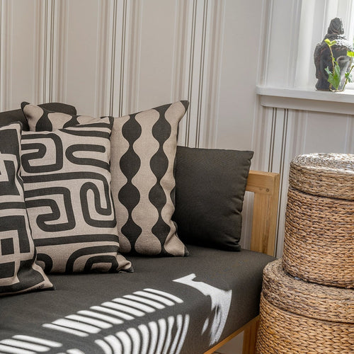 CURVES CUSHION COVER TAUPE/BLACK