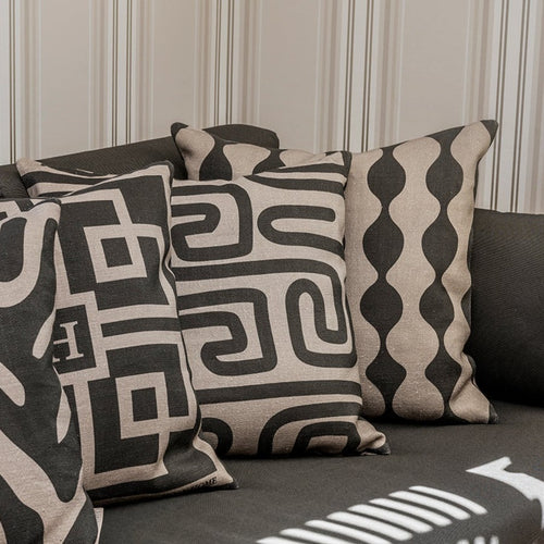 LABYRINTH PRINT CUSHION COVER TAUPE/BLACK